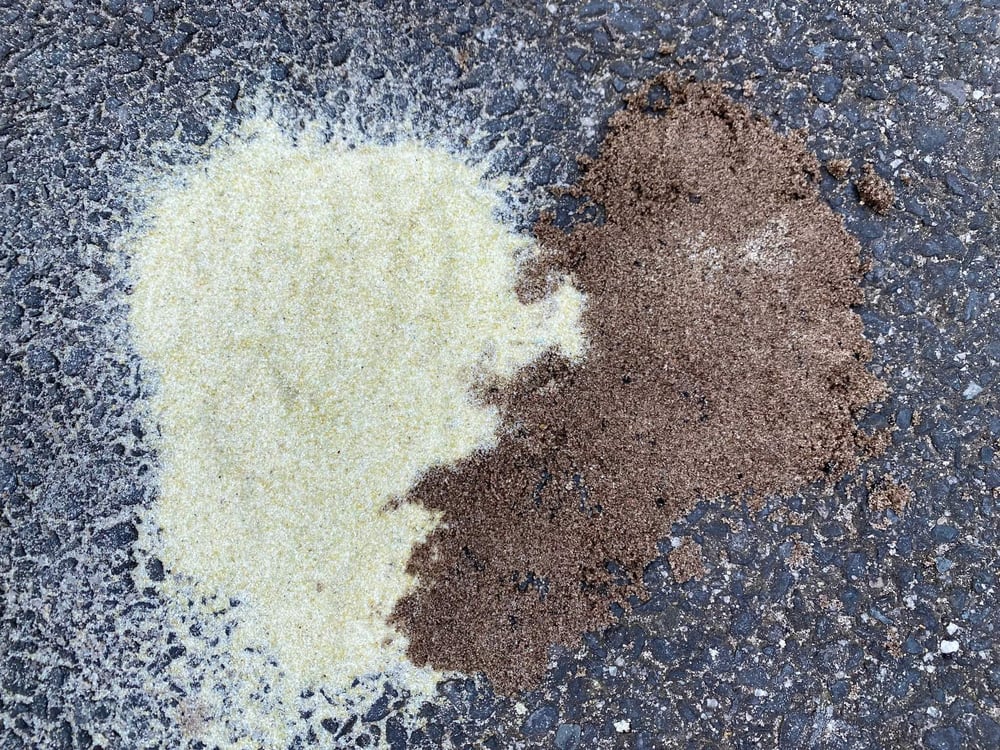 Recycled glass sand (left) and convention sand (right)